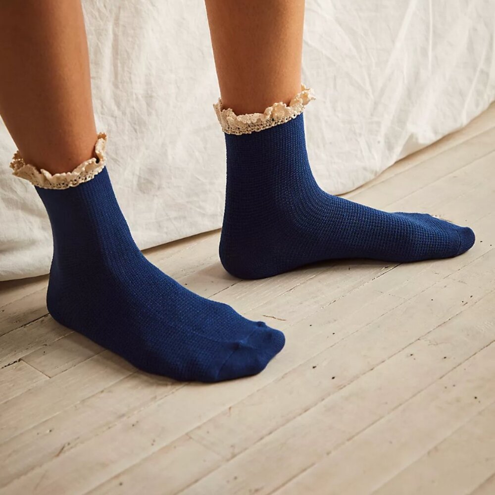 NWT Free People Beloved Waffle Knit Ankle Socks light green moss 1 Pair - Picture 9 of 12